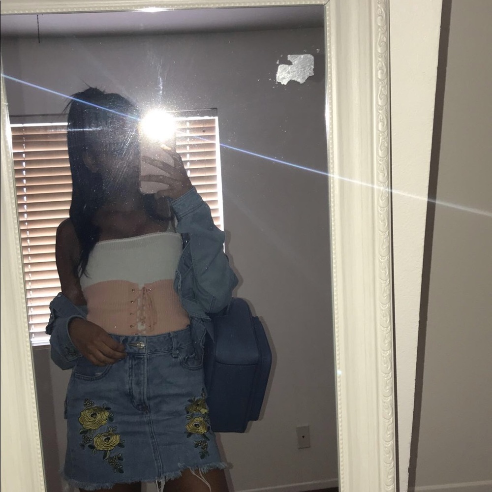 Pink waist trainer